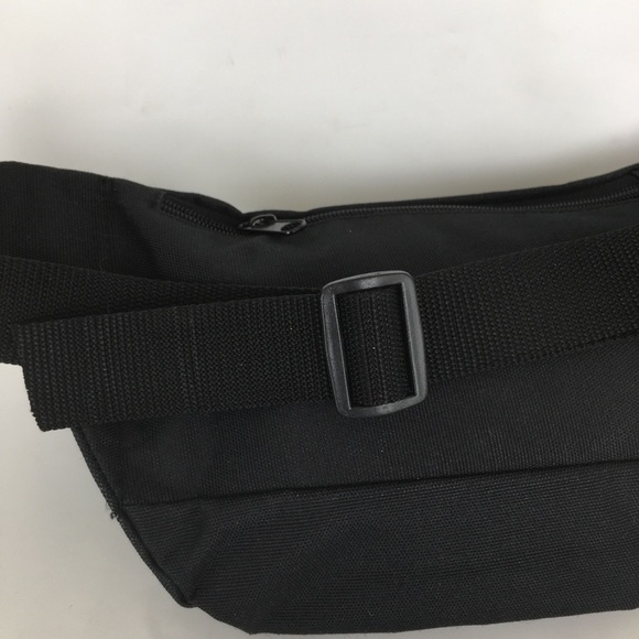 Eddie Bauer Black Fanny Pack Belt Bag Unisex Adjustable Travel Vacation - Picture 6 of 10